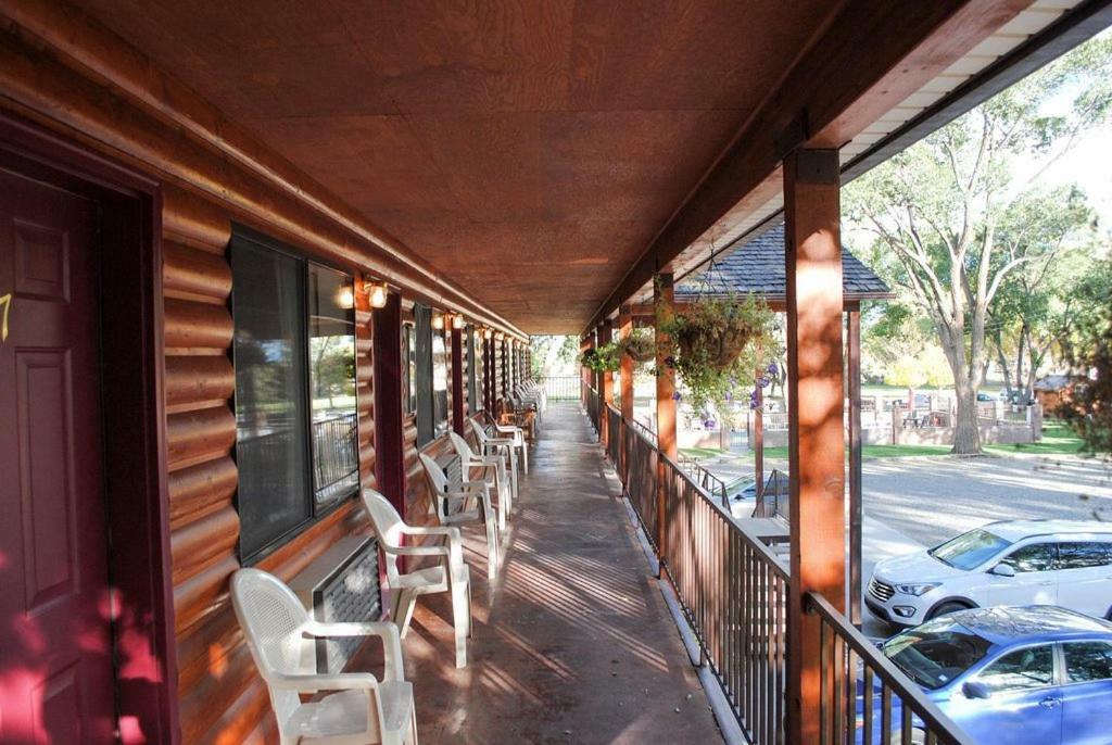 Austin'S Chuckwagon Motel Torrey Exterior foto